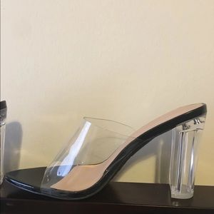 Size 8 1/2 but feel like 8 clear block heel